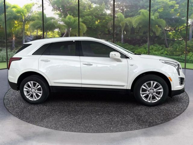 Vehicle image 4 of 14