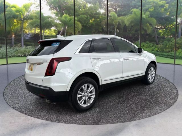 Vehicle image 5 of 14