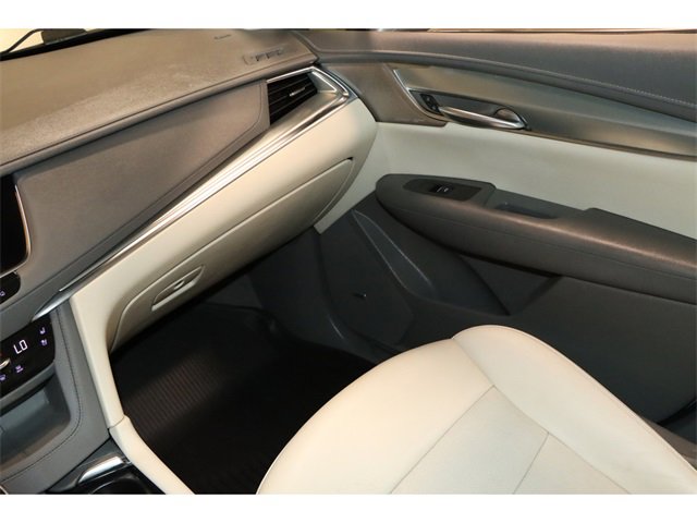 Vehicle image 18 of 31