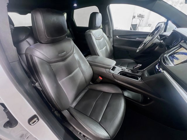 Vehicle image 27 of 31