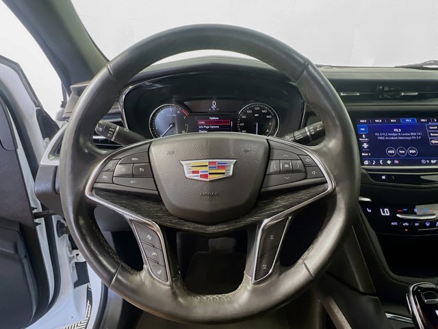 Vehicle image 15 of 31