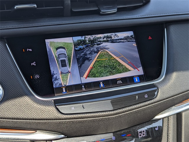 Vehicle image 18 of 28