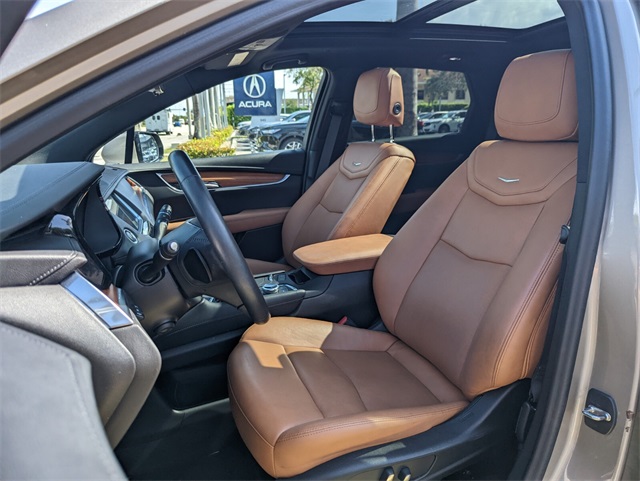Vehicle image 11 of 28