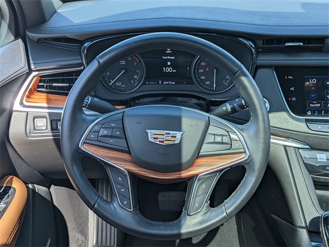 Vehicle image 15 of 28