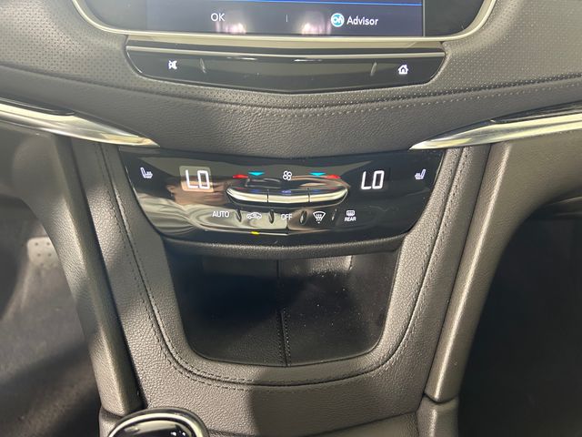 Vehicle image 24 of 29
