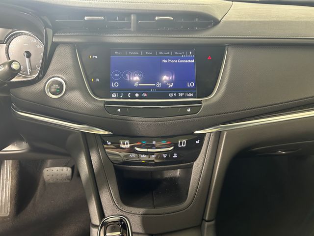Vehicle image 22 of 29
