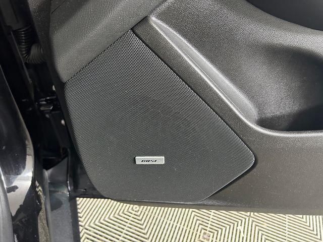 Vehicle image 28 of 29