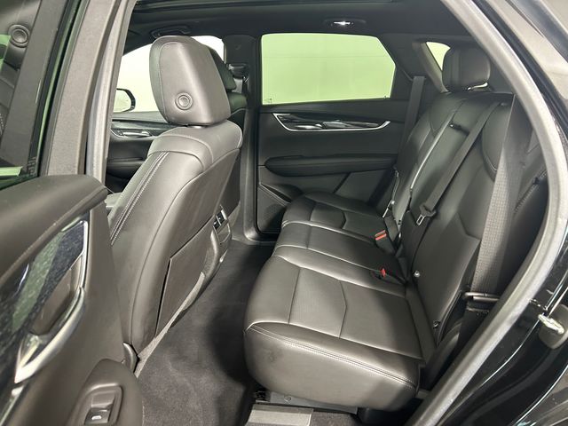 Vehicle image 13 of 29