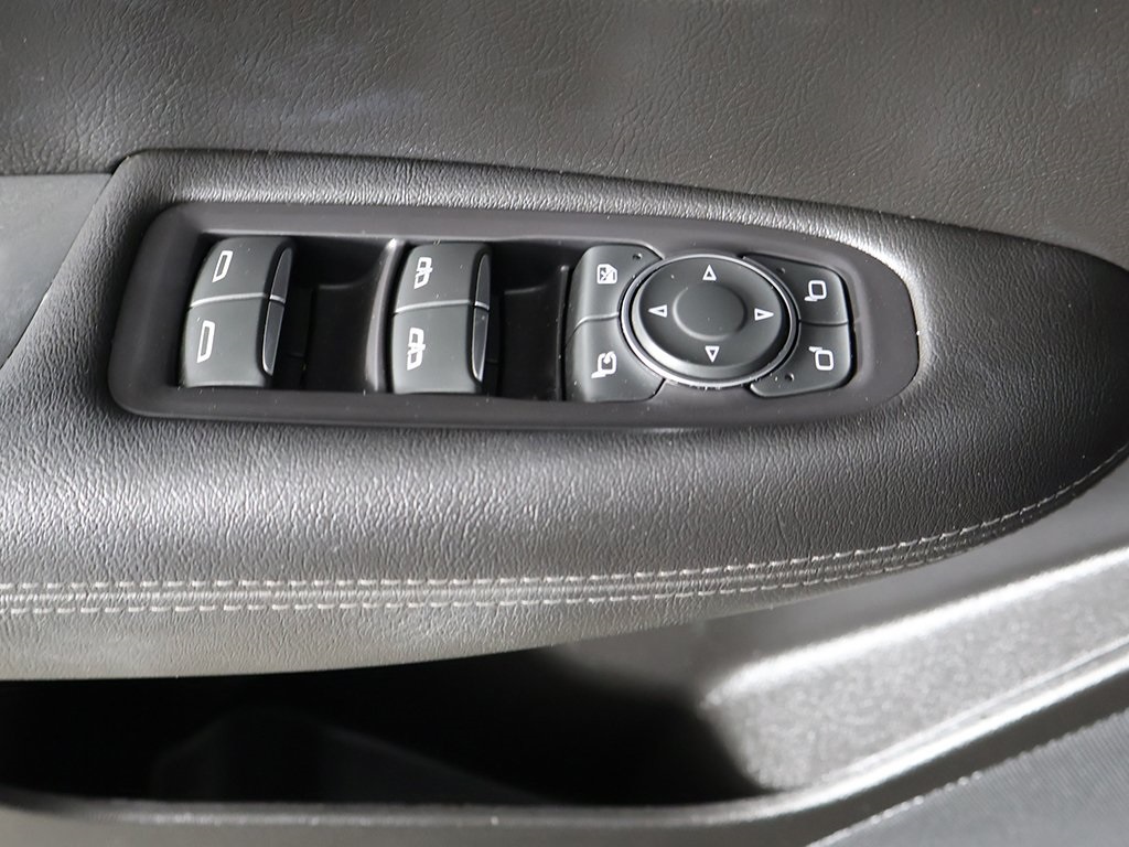 Vehicle image 38 of 53