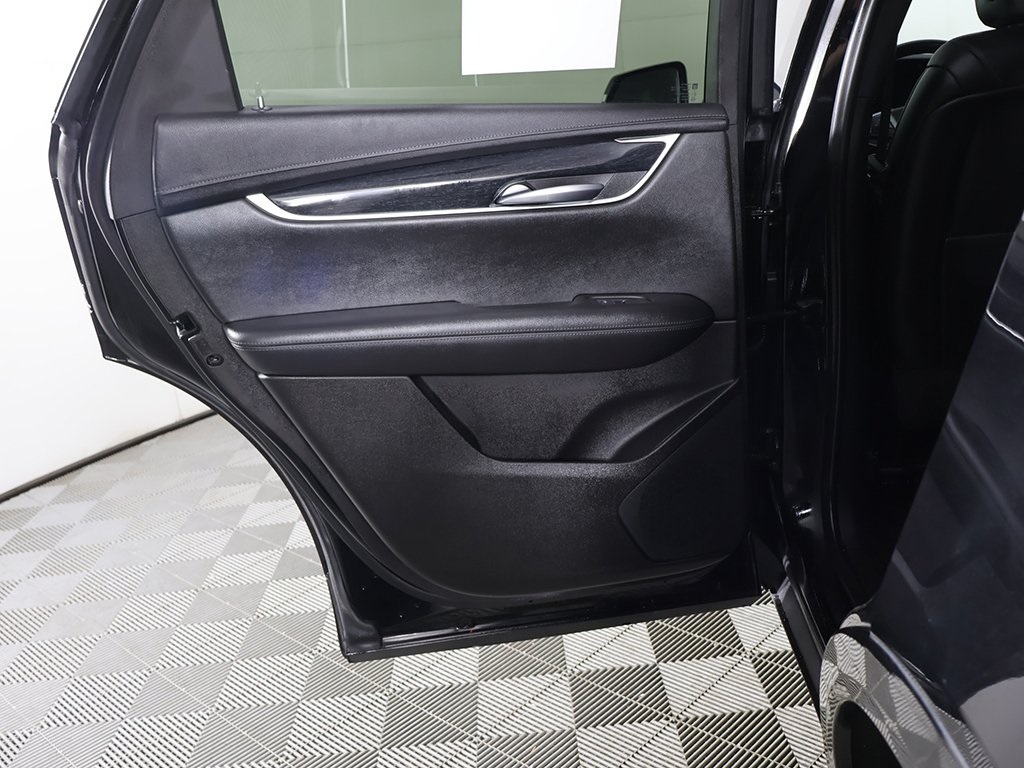 Vehicle image 27 of 53