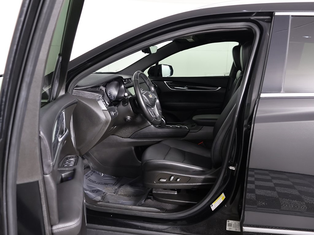 Vehicle image 31 of 53