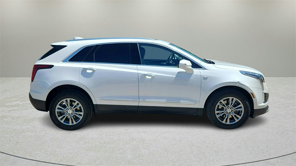 Vehicle image 4 of 32
