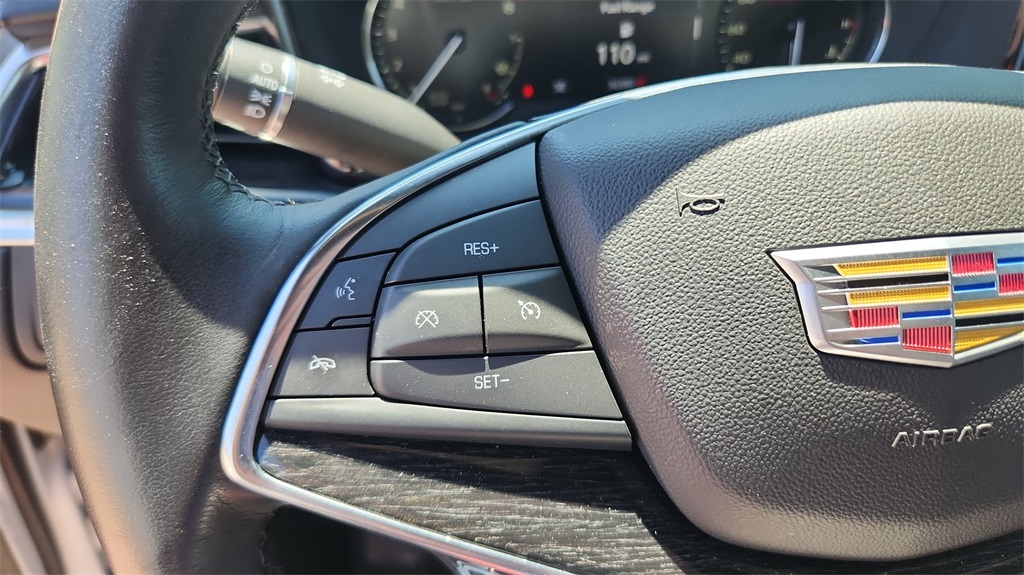 Vehicle image 15 of 32