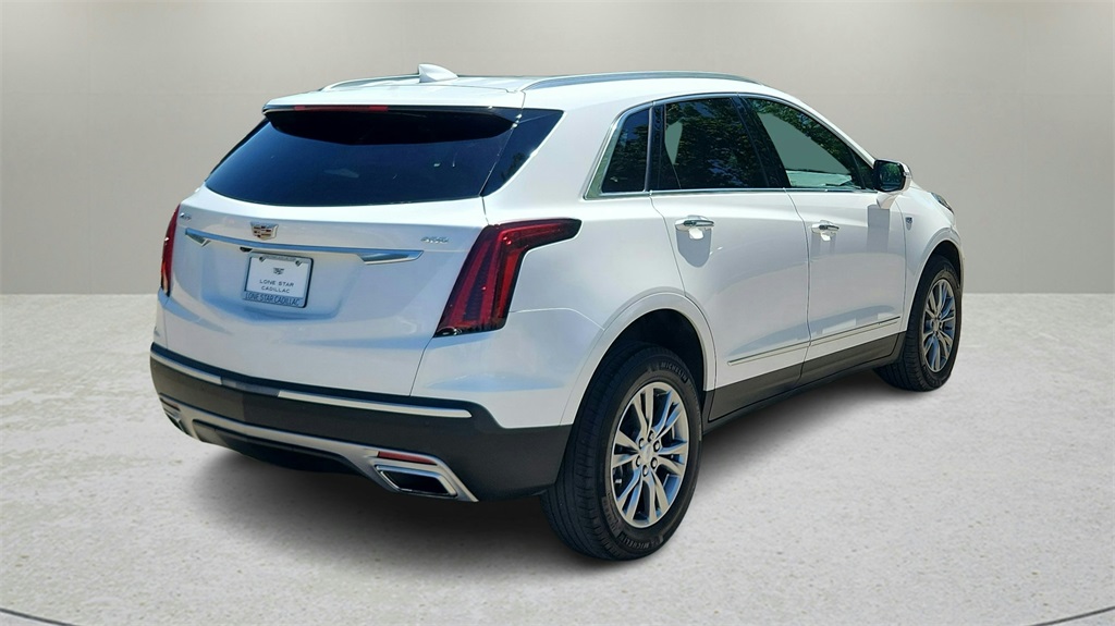 Vehicle image 5 of 32