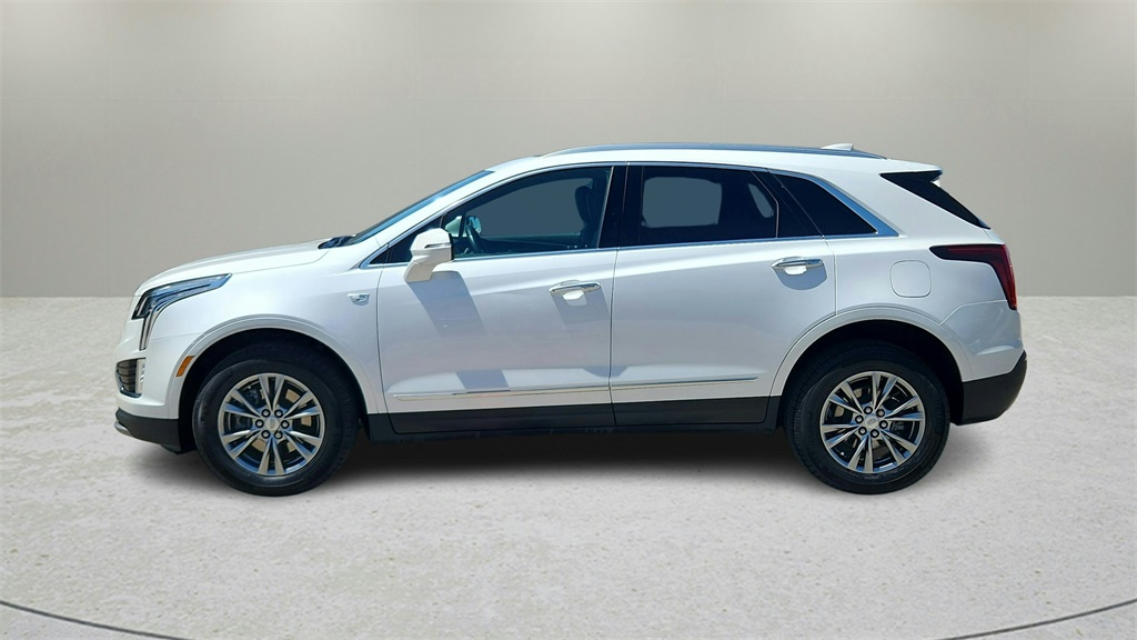 Vehicle image 8 of 32
