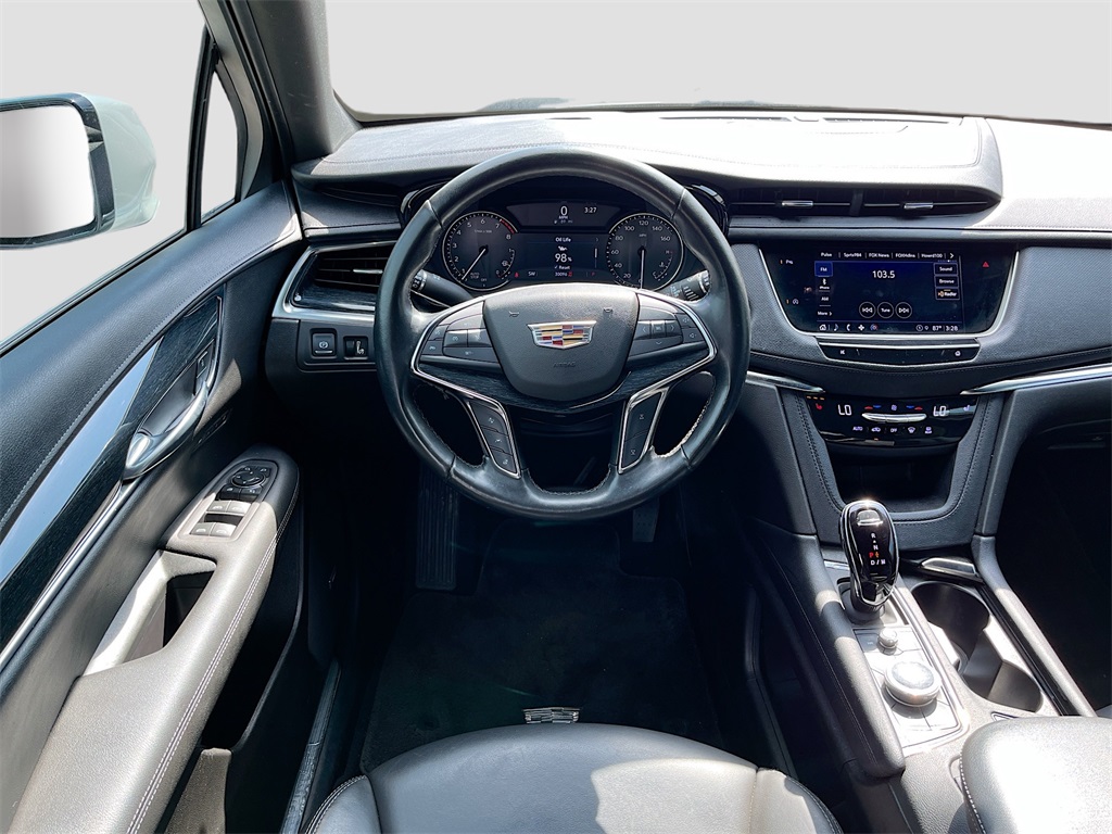 Vehicle image 23 of 32