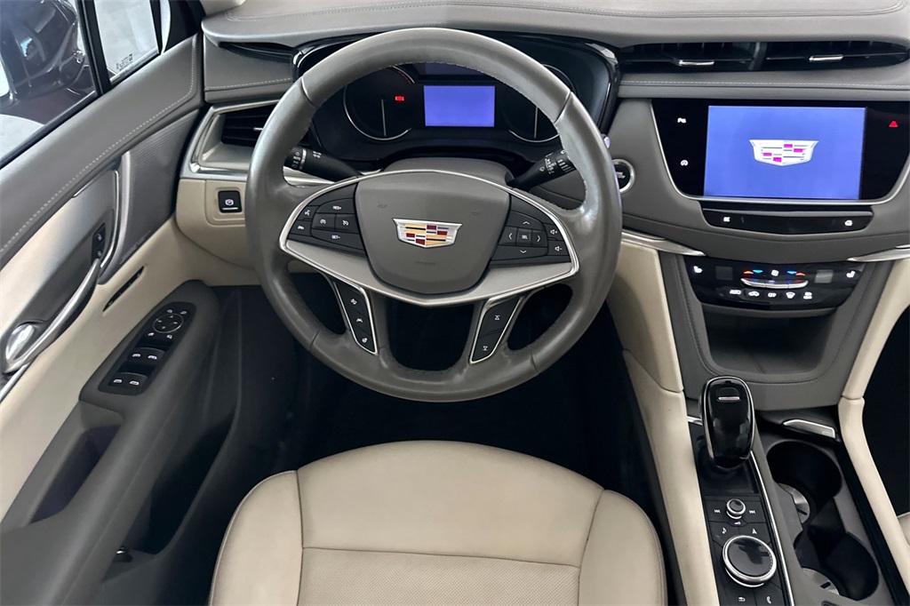 Vehicle image 15 of 34