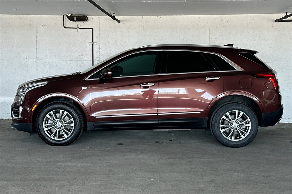 Vehicle image 8 of 34