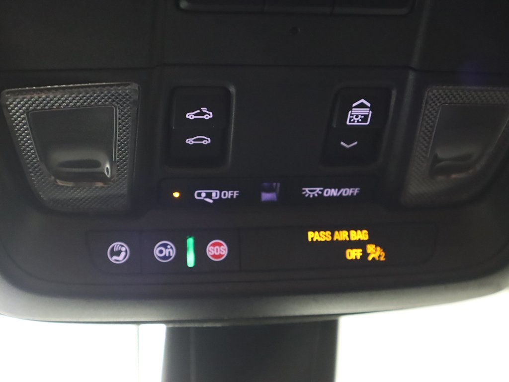Vehicle image 40 of 70