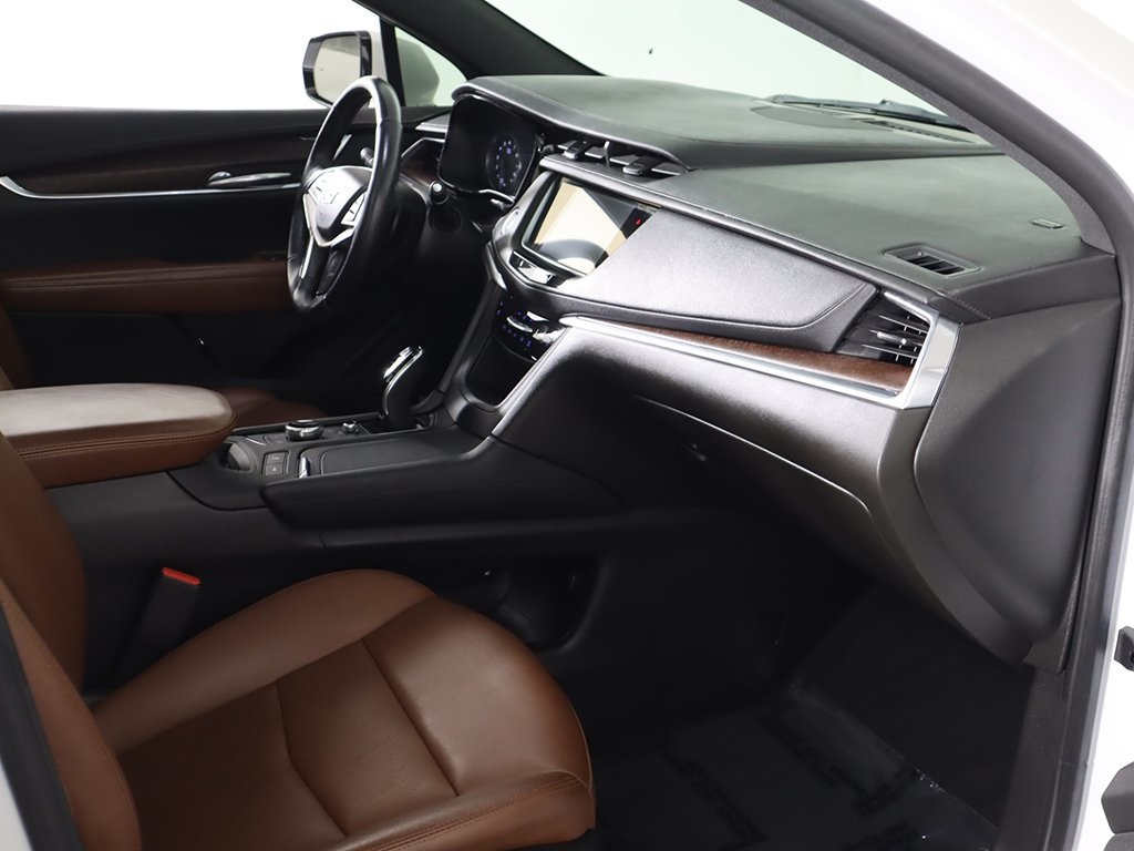 Vehicle image 29 of 70