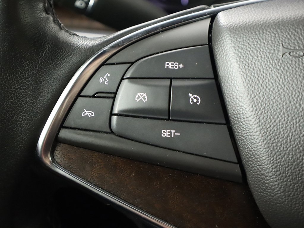 Vehicle image 47 of 70