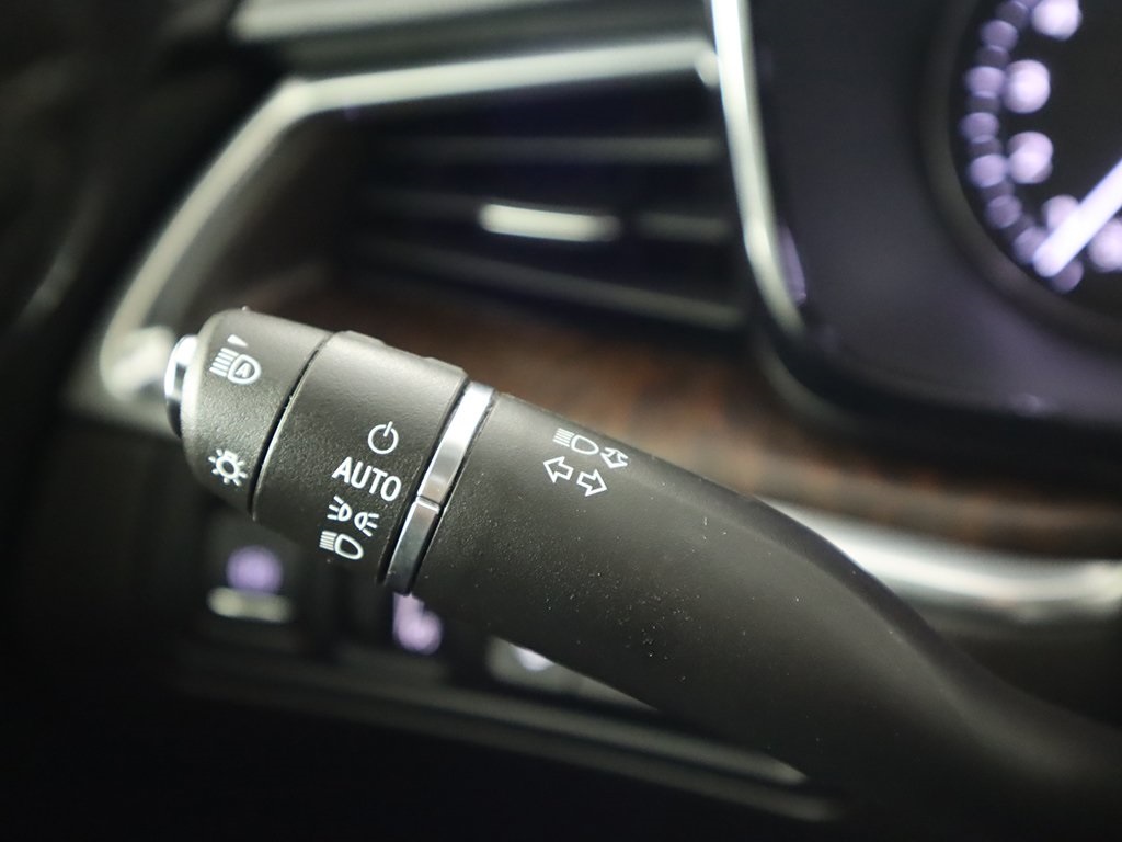 Vehicle image 45 of 70
