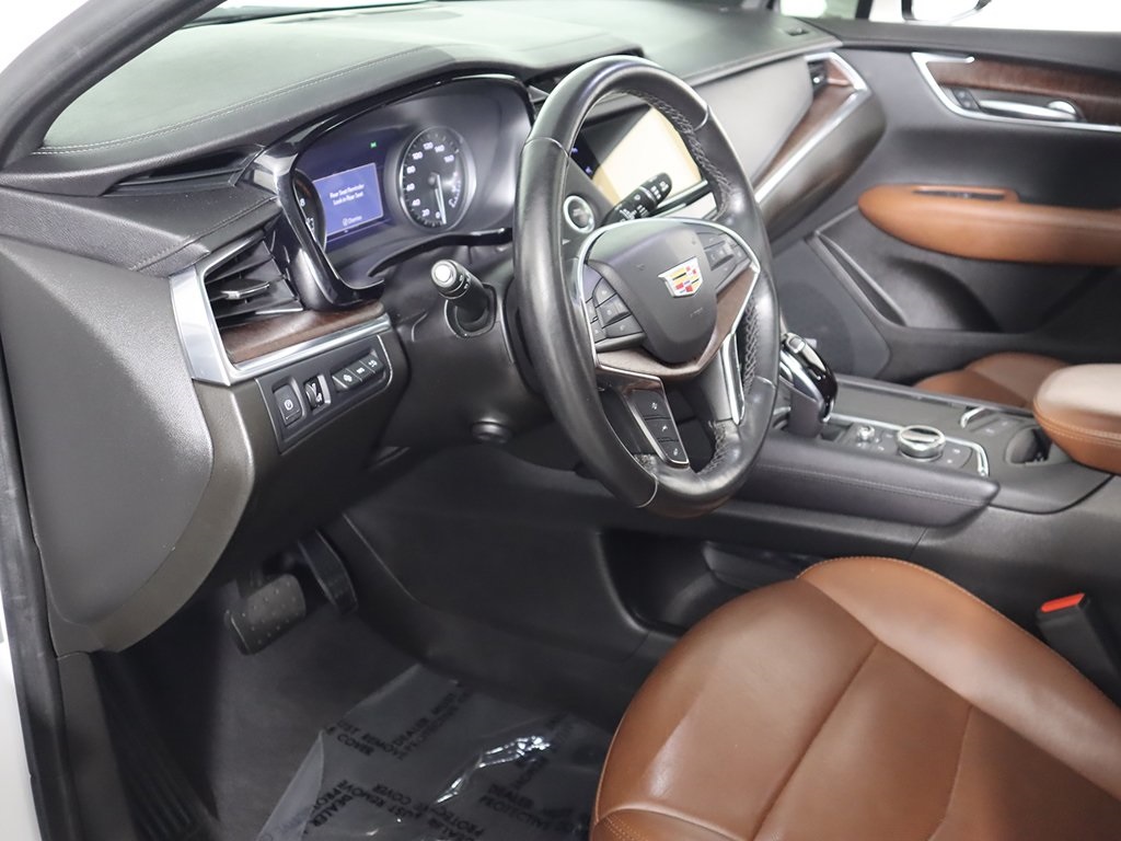 Vehicle image 28 of 70