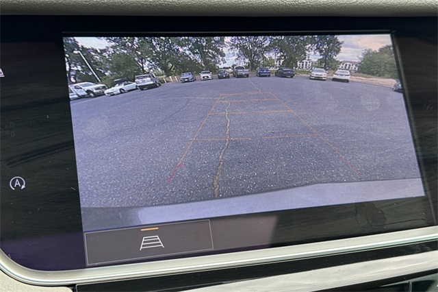 Vehicle image 27 of 58