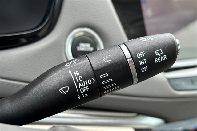Vehicle image 40 of 58