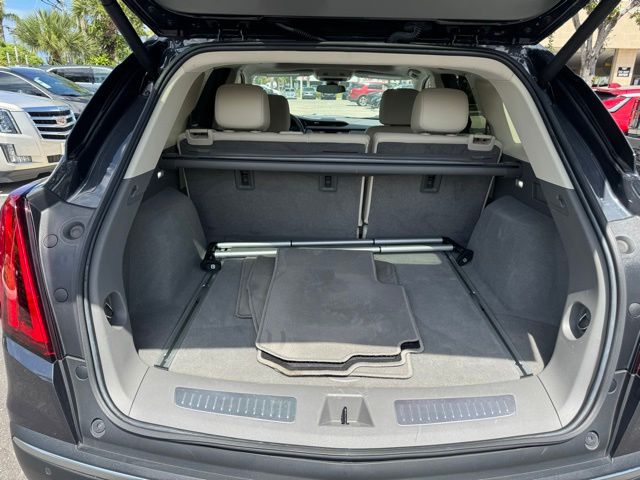 Vehicle image 12 of 26