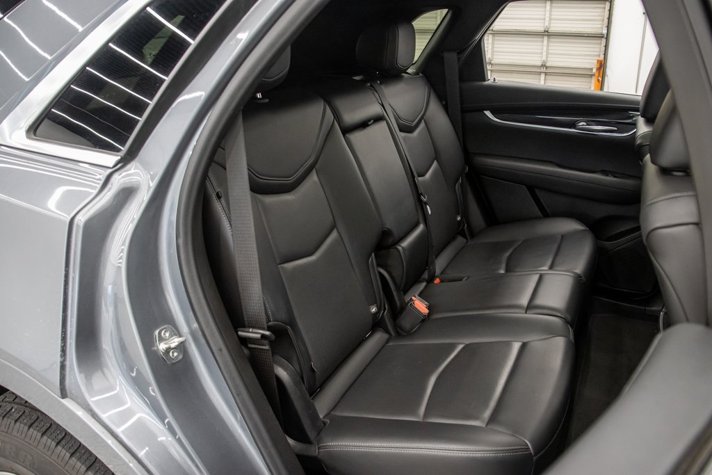 Vehicle image 19 of 22