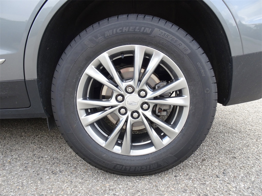 Vehicle image 9 of 23