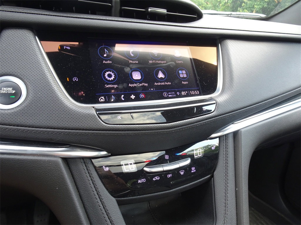 Vehicle image 16 of 23
