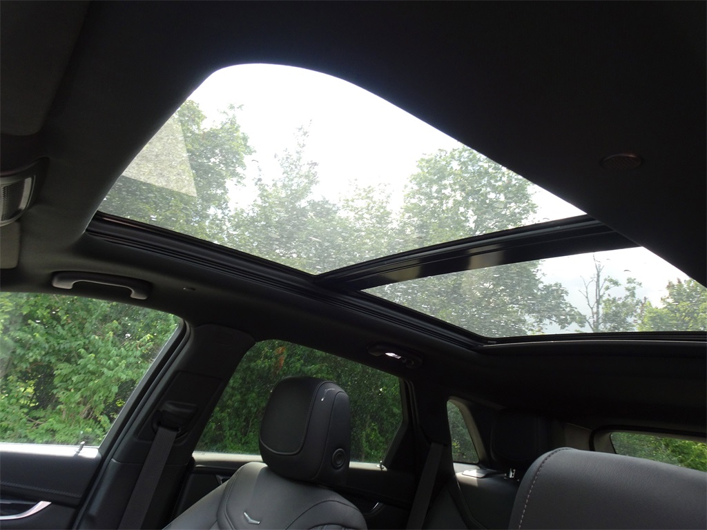 Vehicle image 20 of 23