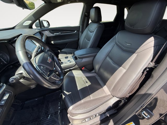 Vehicle image 10 of 20