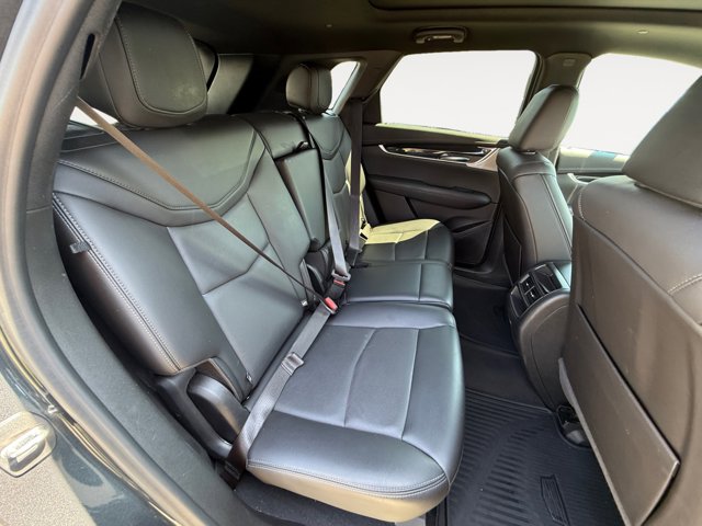 Vehicle image 18 of 20
