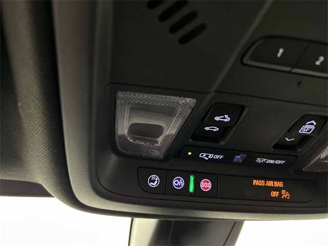 Vehicle image 14 of 31