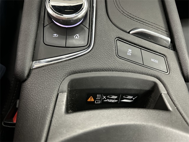 Vehicle image 20 of 31