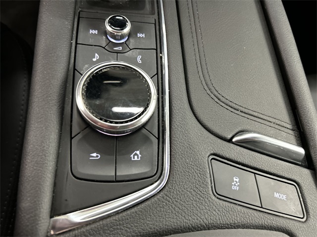 Vehicle image 19 of 31