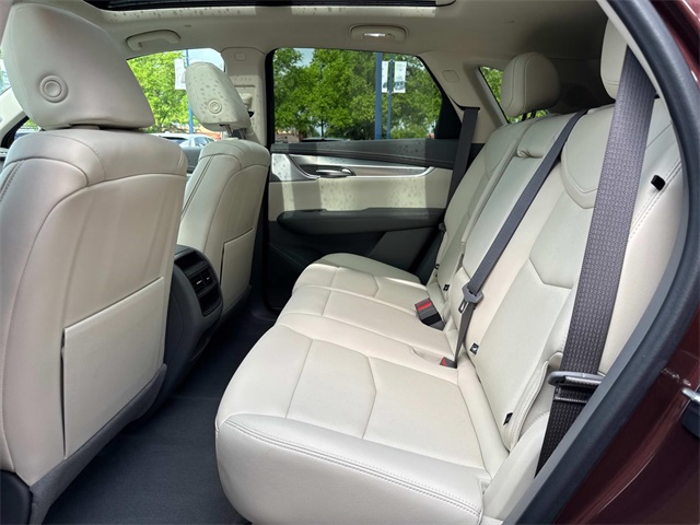 Vehicle image 13 of 35