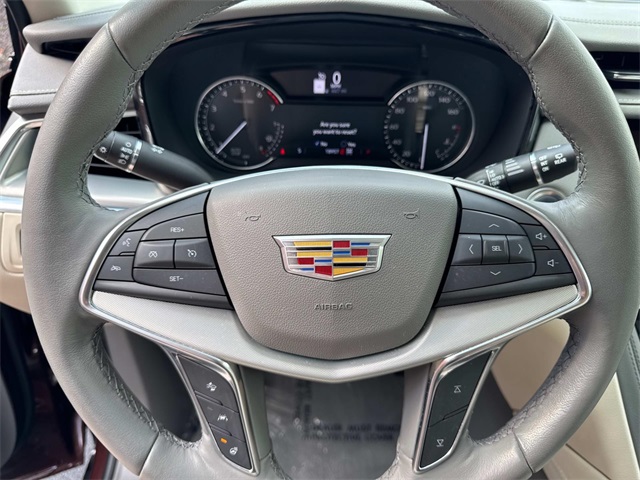 Vehicle image 27 of 35