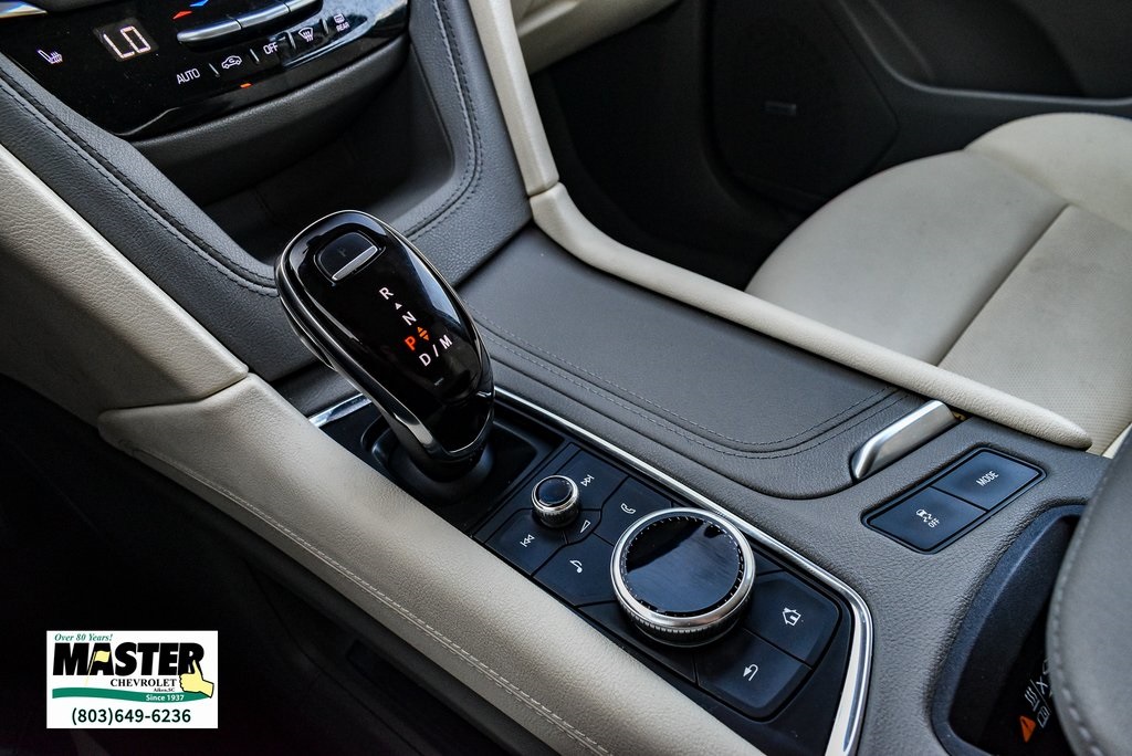Vehicle image 21 of 29