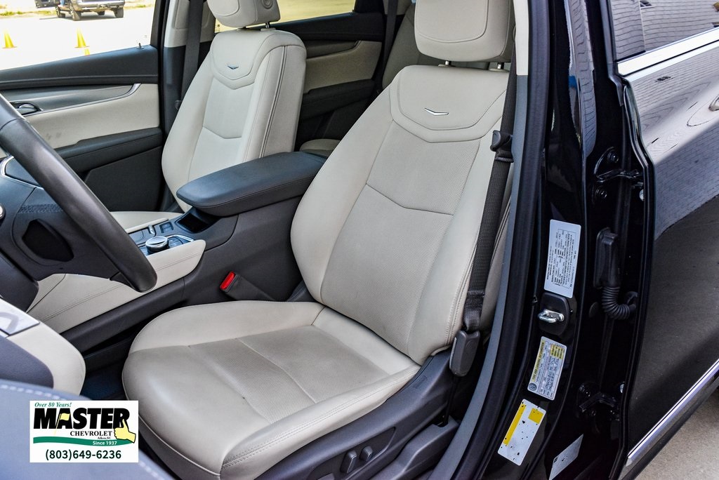 Vehicle image 14 of 29