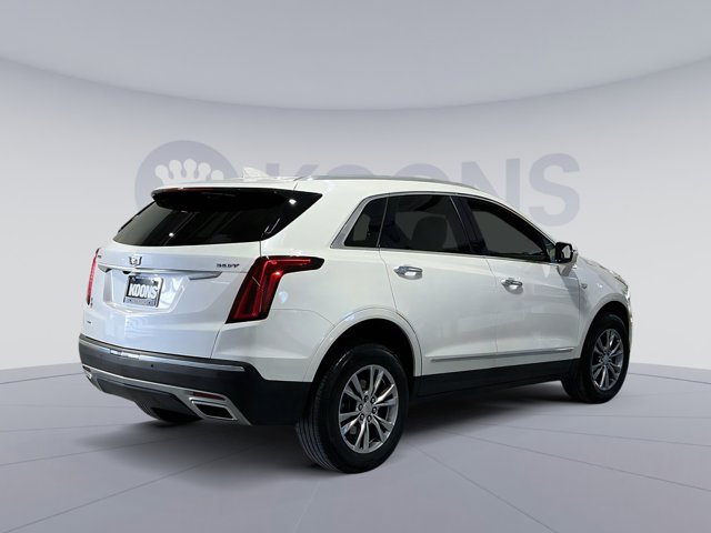 Vehicle image 10 of 33