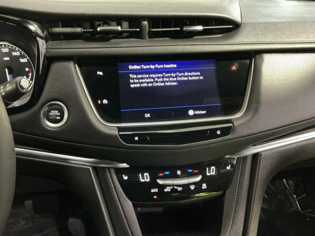 Vehicle image 25 of 33