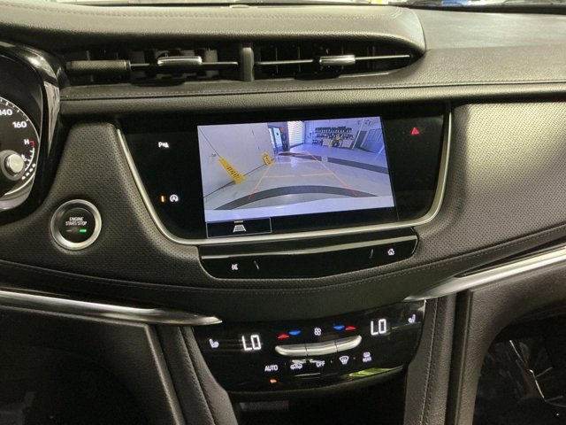 Vehicle image 24 of 33
