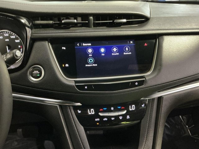 Vehicle image 23 of 33