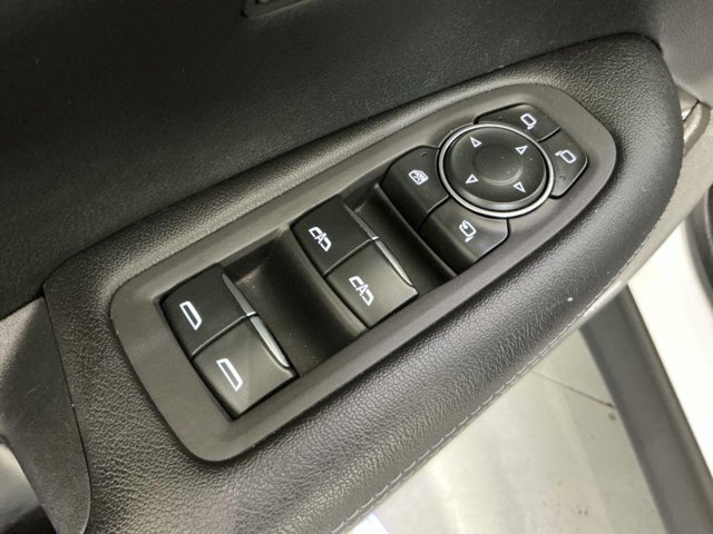 Vehicle image 20 of 33