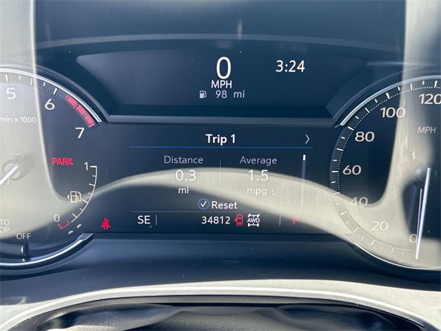 Vehicle image 15 of 21
