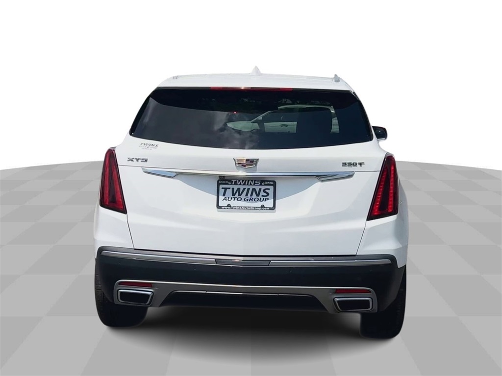 Vehicle image 7 of 32